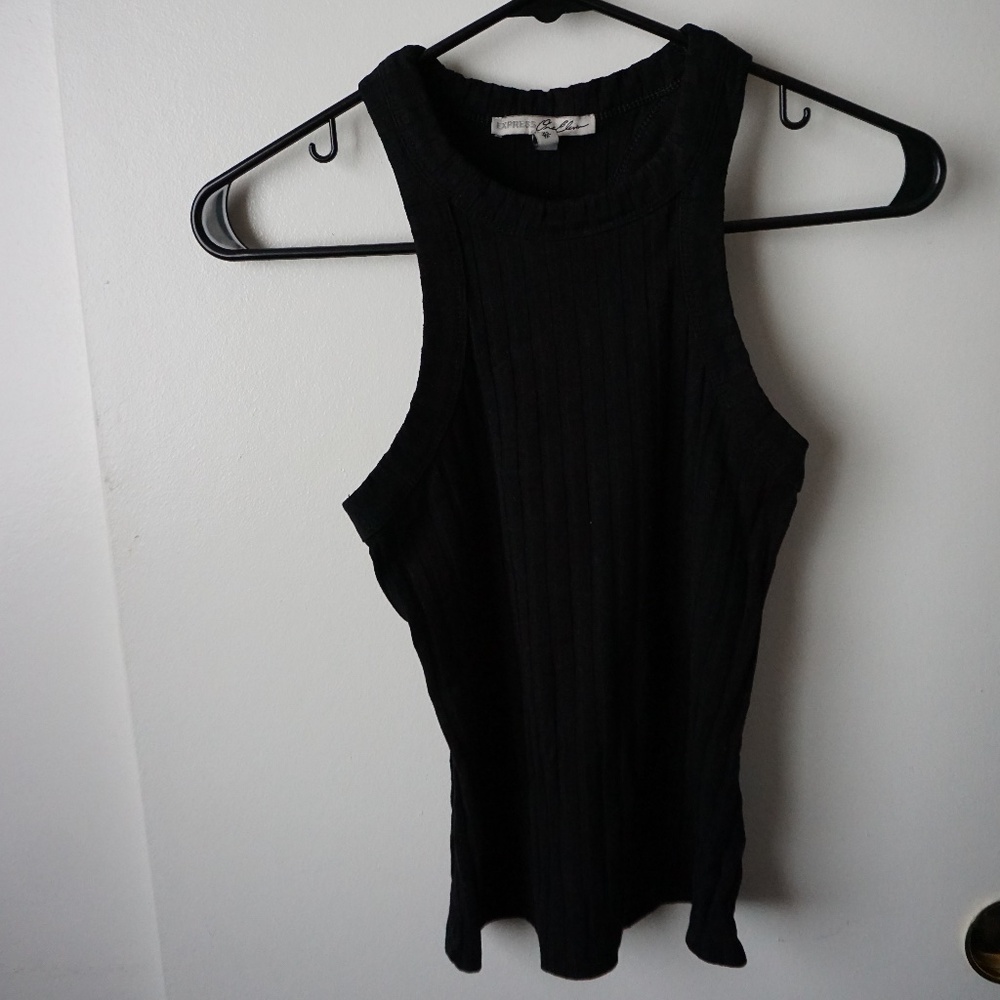 🌸 Express Black Top